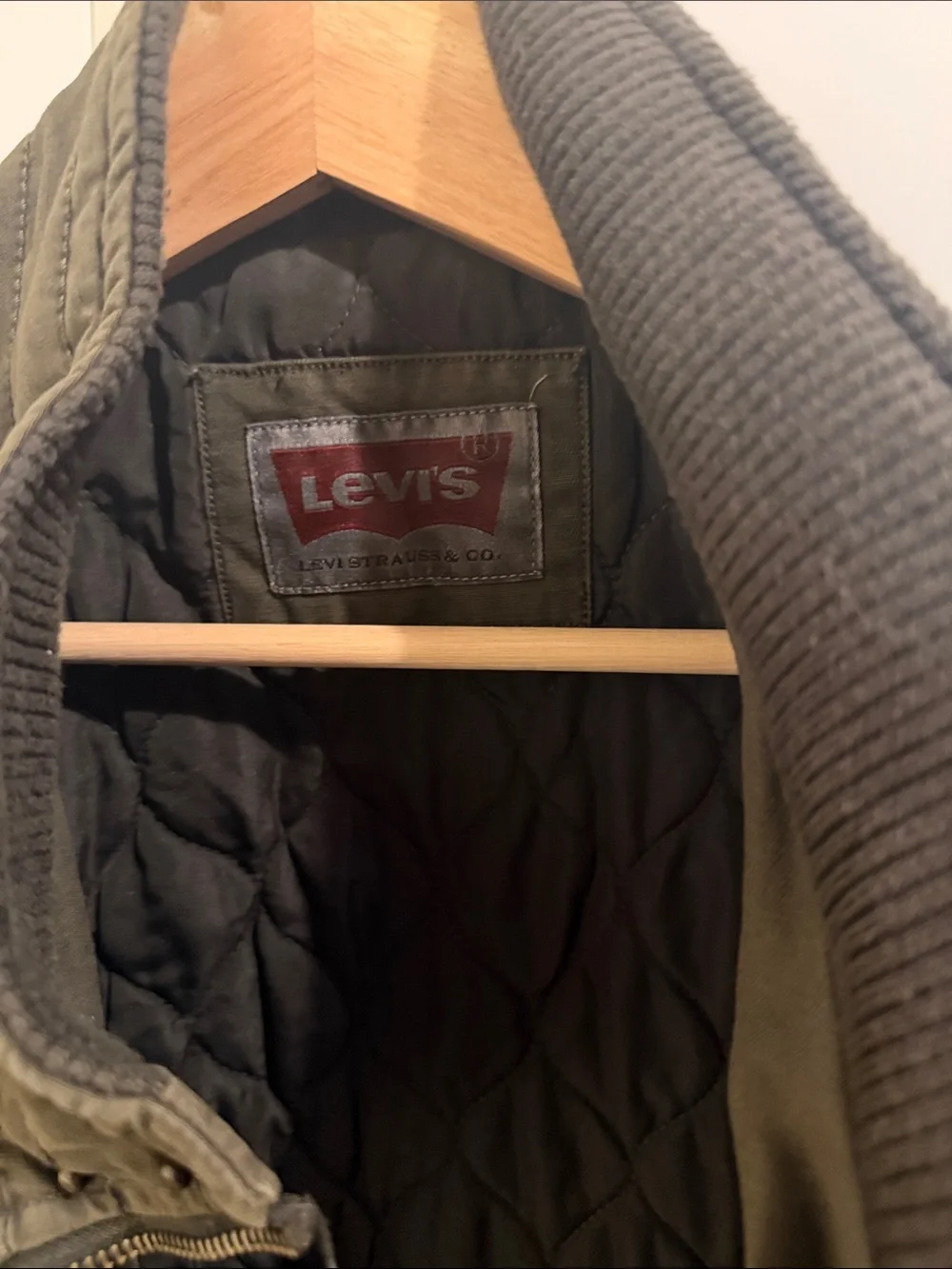 Levis levi military